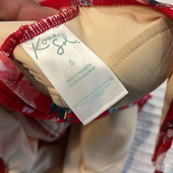 Kona‎ Sol swim suit baiting suit women’s one piece small red floral - Picture 6 of 6